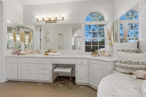 $3,288,747 | 4248 Citrus Drive, Fallbrook, CA 92028