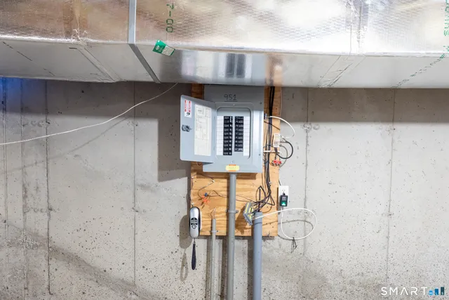 $389,000 | 951 Sweetheart Path, Unit 951, Southington, CT 06489