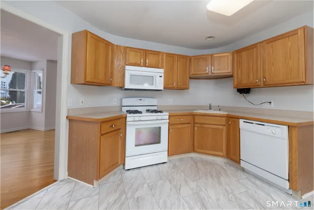 $389,000 | 951 Sweetheart Path, Unit 951, Southington, CT 06489