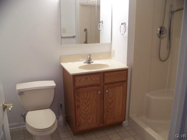 2770 Upstream Farm Road Easton, PA 18040 - Photo 4 of 10 Gallery Image 4