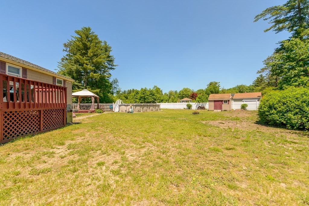 9 Oakland Road Pepperell, MA 01463 - Photo 30 of 37