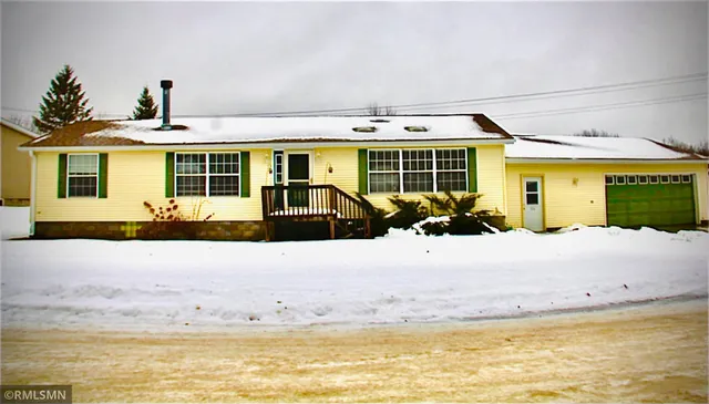 $189,900 | 106 Deerwood Drive, Gilbert, MN 55741