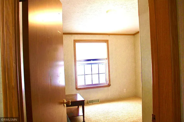 $189,900 | 106 Deerwood Drive, Gilbert, MN 55741