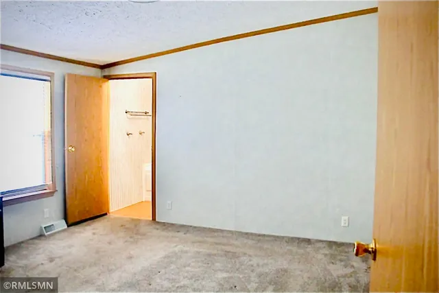 $189,900 | 106 Deerwood Drive, Gilbert, MN 55741