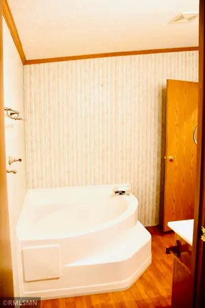 $189,900 | 106 Deerwood Drive, Gilbert, MN 55741