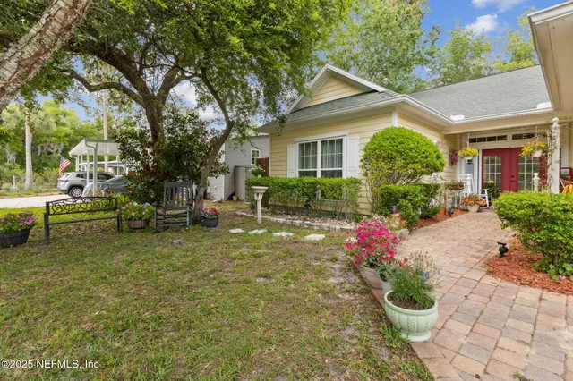 $295,000 | 164 Lake Margo Drive, Satsuma, FL 32189