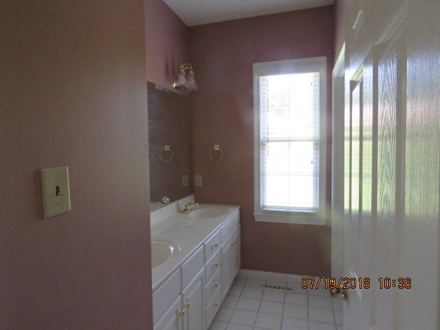 107 Rutherford Court Clinton, TN 37716 - Photo 14 of 25 IMG_0027