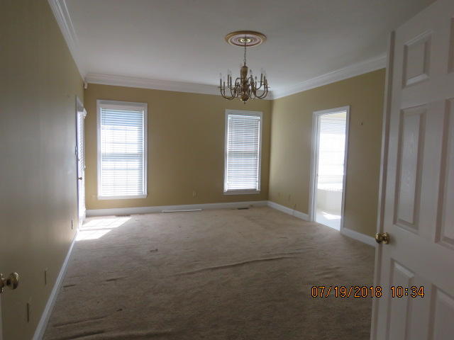 107 Rutherford Court Clinton, TN 37716 - Photo 4 of 25 IMG_0010