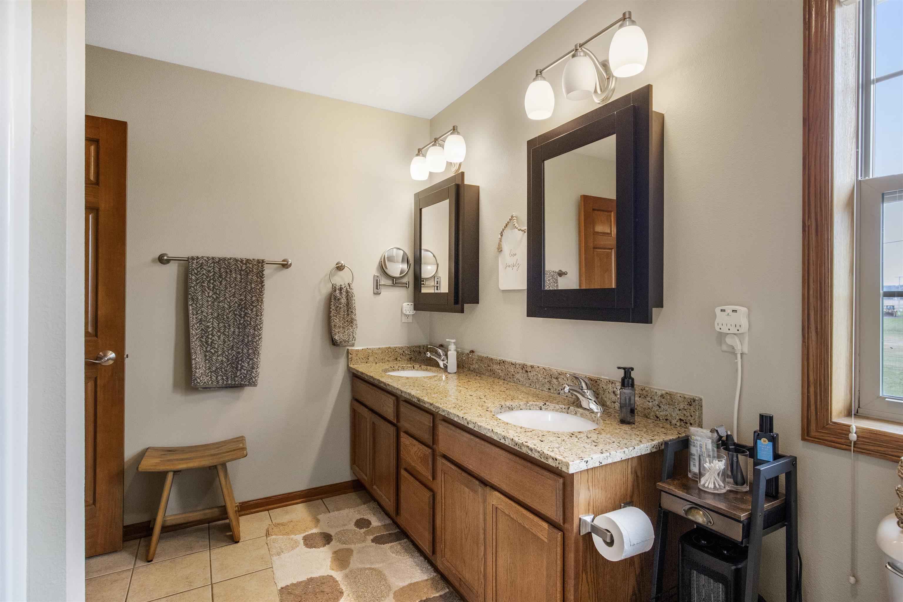 1028 20th Street, Unit 3 Prairie du Sac, WI 53578 - Photo 32 of 49