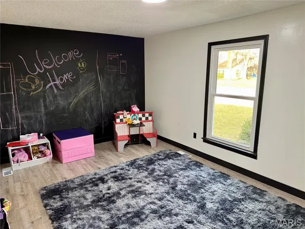 $255,000 | 209 Aletha Drive, Sikeston, MO 63801