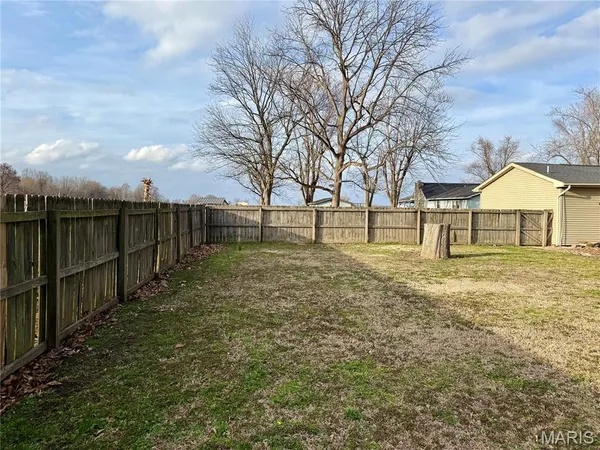 $255,000 | 209 Aletha Drive, Sikeston, MO 63801