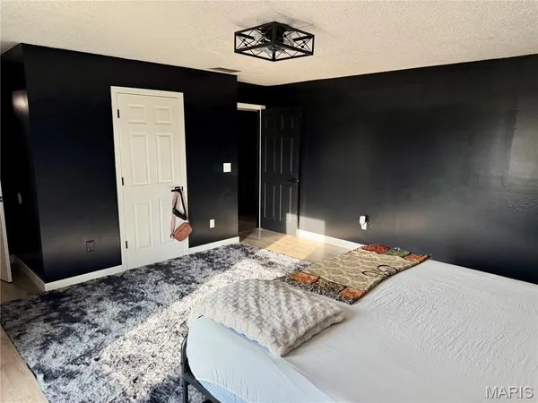 $255,000 | 209 Aletha Drive, Sikeston, MO 63801