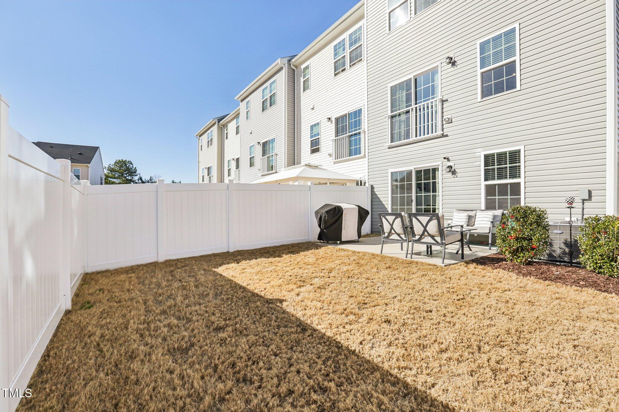 4918 Neuse Commons Lane Raleigh, NC 27616 - Photo 2 of 42 39-web-or-mls-Neuse Commons Ln-039