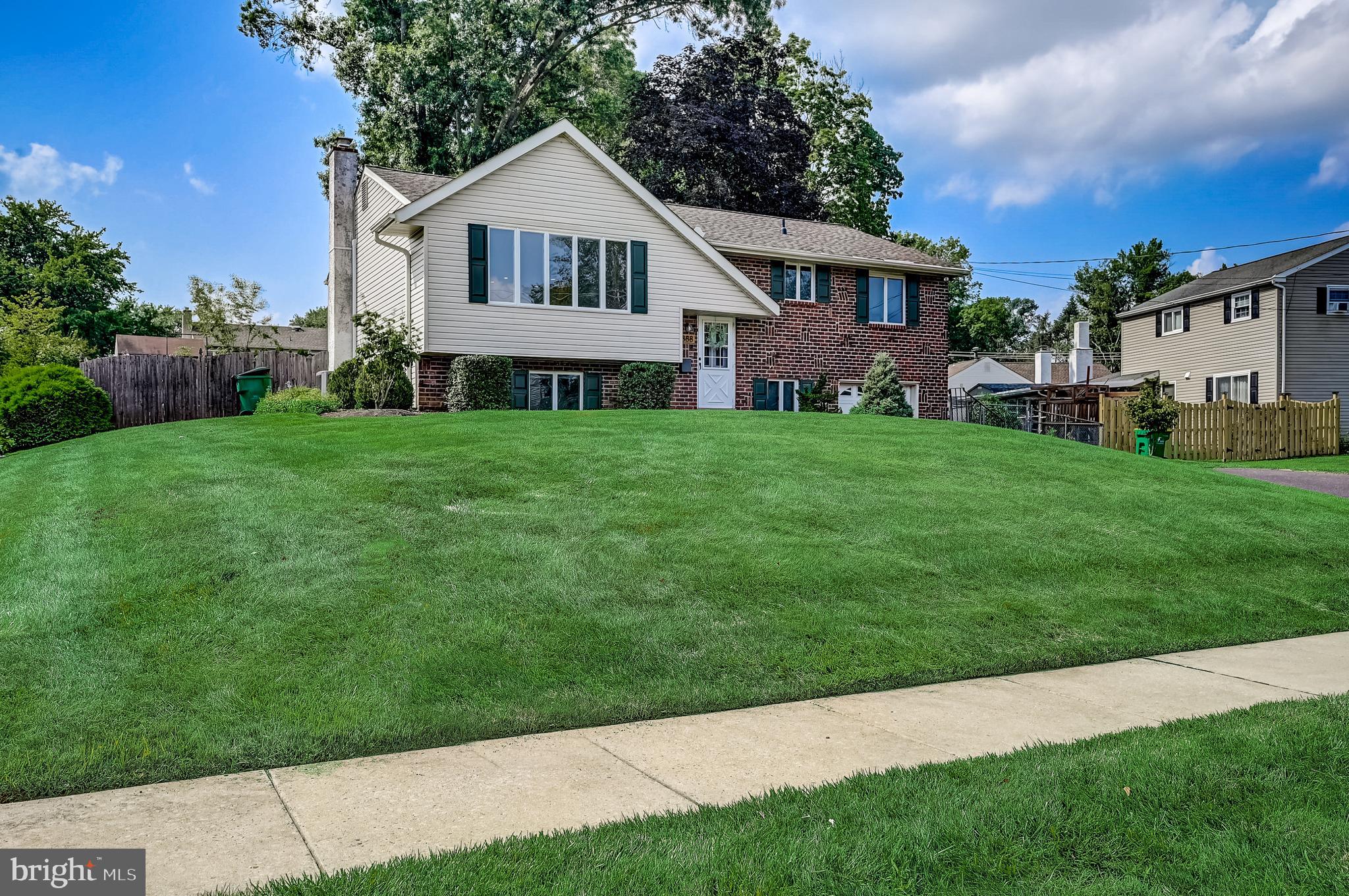 888 Stallion Road Warrington, PA 18976 - Photo 3 of 42 Gallery Image 3