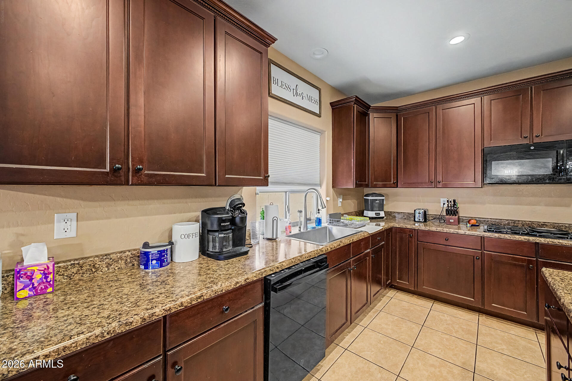 28929 North Calcite Way San Tan Valley, AZ 85143 - Photo 18 of 43 Kitchen