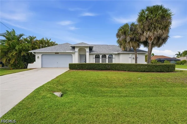$400,000 | 2601 Southwest 37th Terrace, Cape Coral, FL 33914