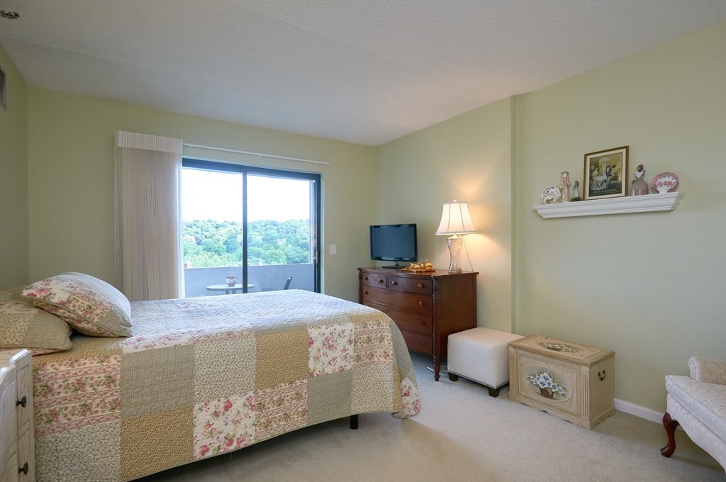 1731 Beacon Street, Unit 723 Brookline, MA 02445 - Photo 10 of 16
