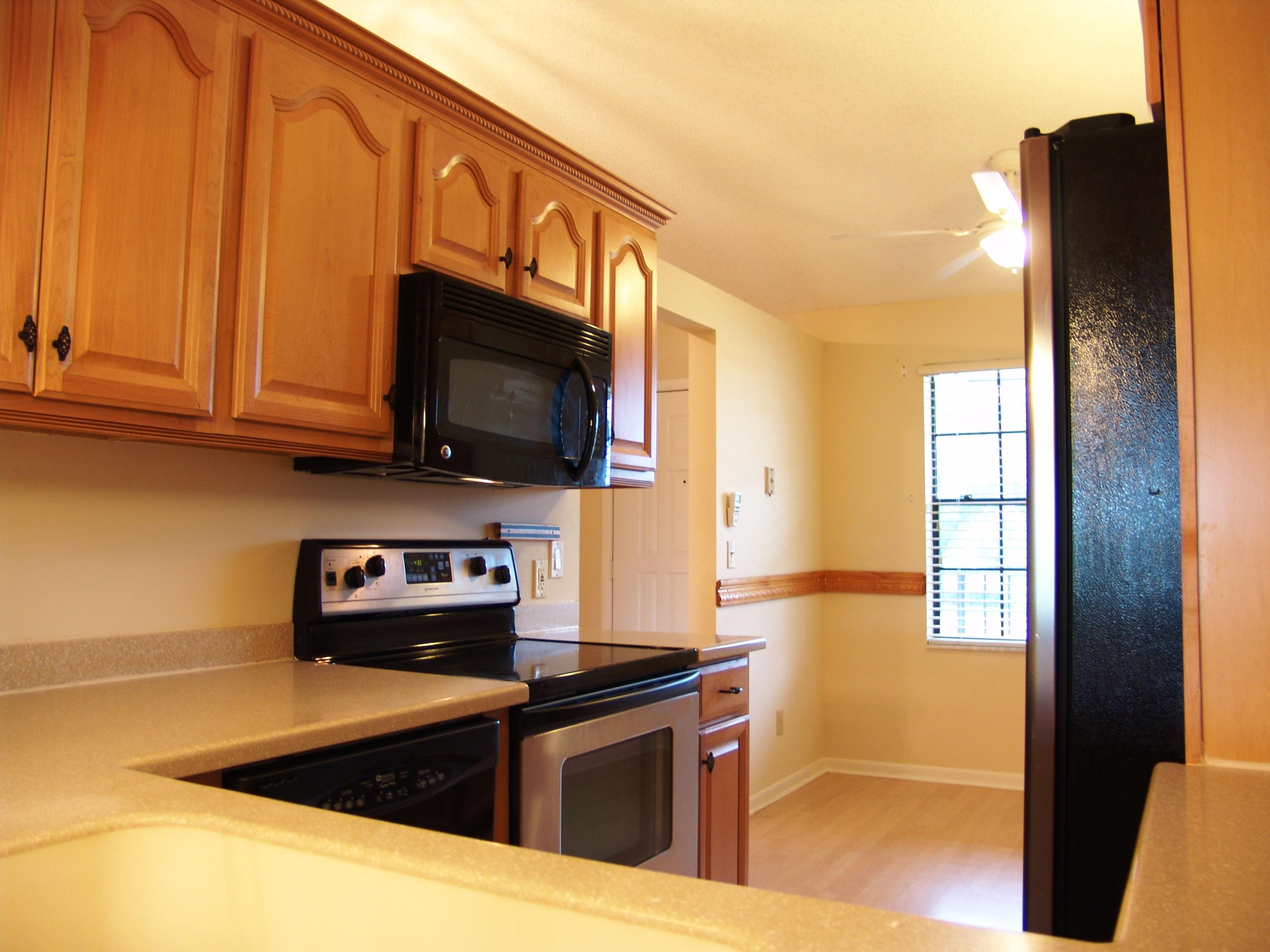 1502 Pinecrest Circle, Unit F Jupiter, FL 33458 - Photo 9 of 27 DSC07935