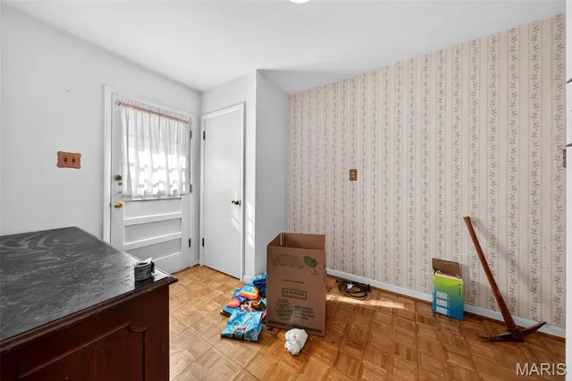 $200,000 | 62 Harneywold Drive, St. Louis, MO 63136