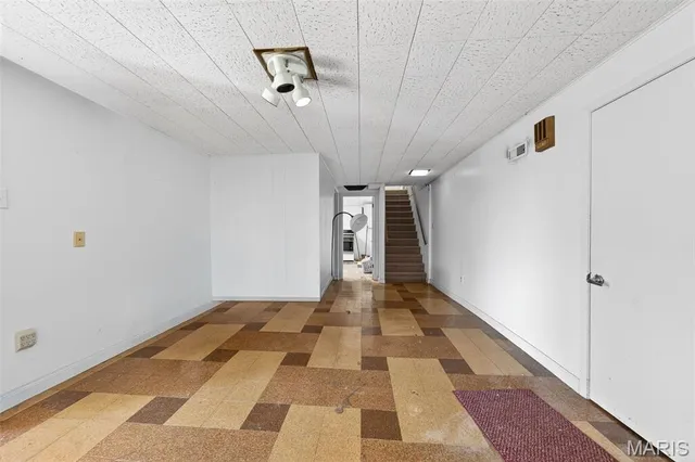 $200,000 | 62 Harneywold Drive, St. Louis, MO 63136