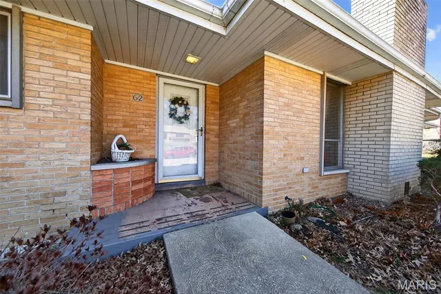 $200,000 | 62 Harneywold Drive, St. Louis, MO 63136