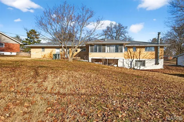 $200,000 | 62 Harneywold Drive, St. Louis, MO 63136