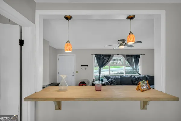 $215,000 | 39 Meadowbrook Drive, Toccoa, GA 30577