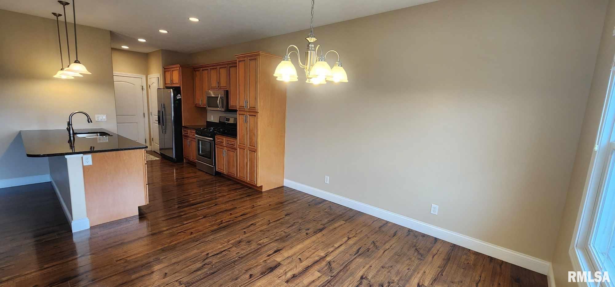 2702 Johnathan Place Springfield, IL 62711 - Photo 14 of 38