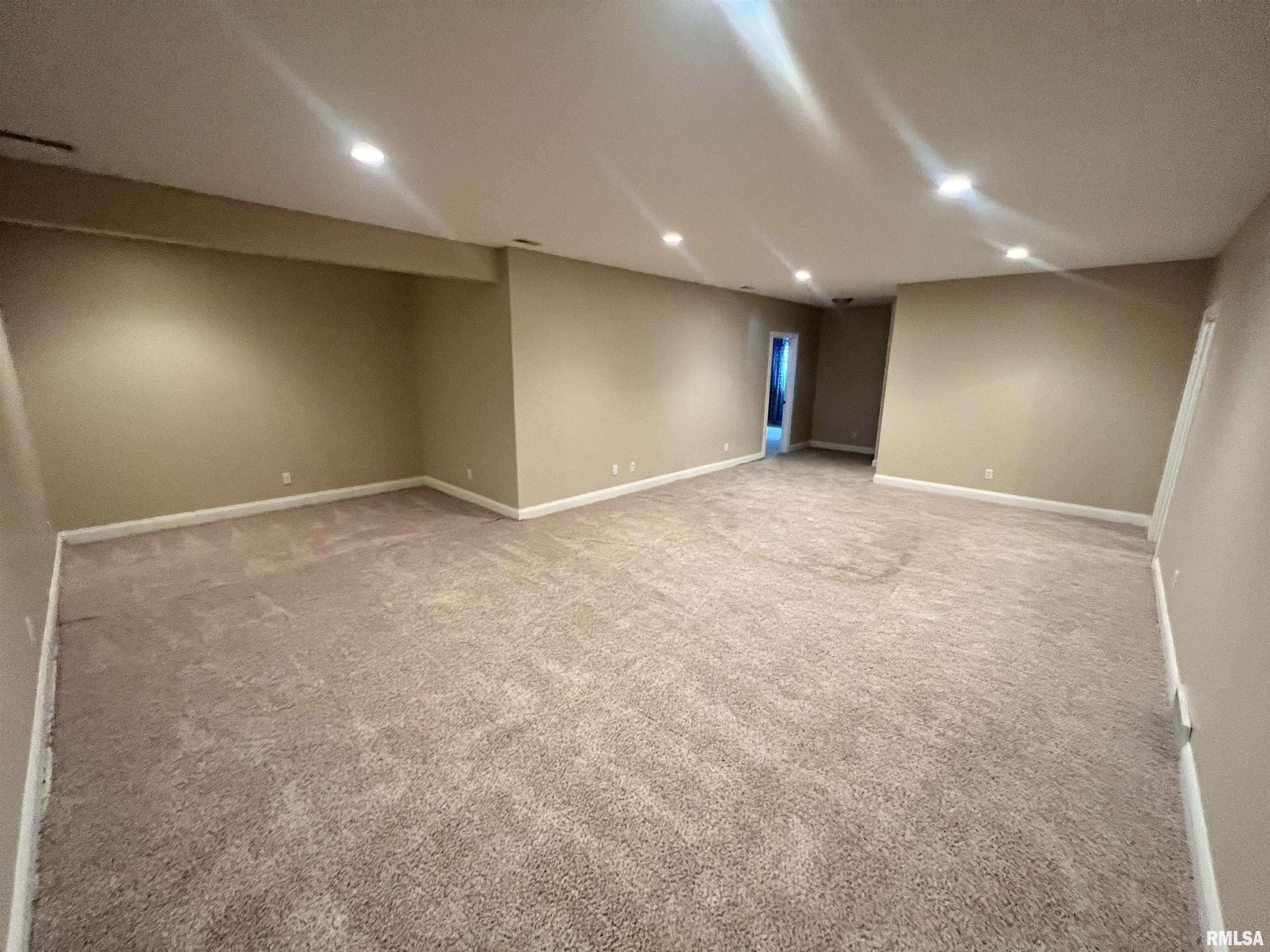 2702 Johnathan Place Springfield, IL 62711 - Photo 27 of 38