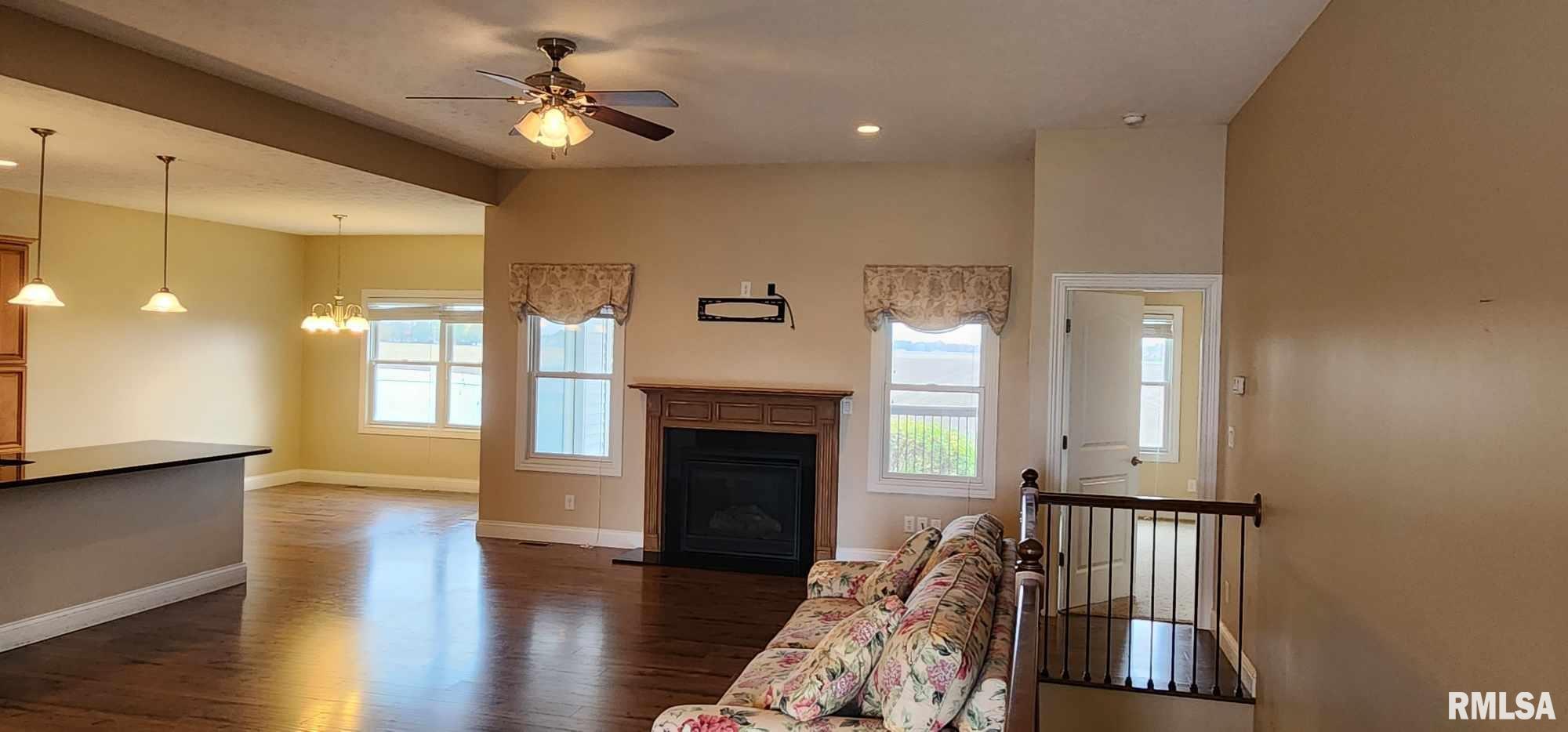 2702 Johnathan Place Springfield, IL 62711 - Photo 6 of 38