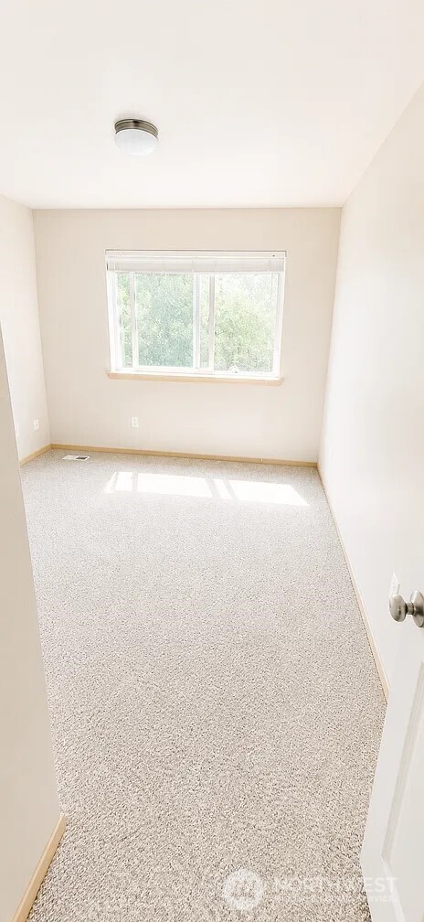 2422 Stafford Way Bothell, WA 98012 - Photo 22 of 32 Gallery Image 22
