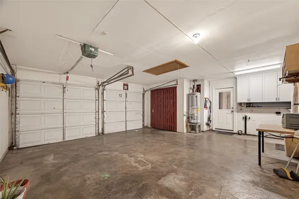 a view of a garage