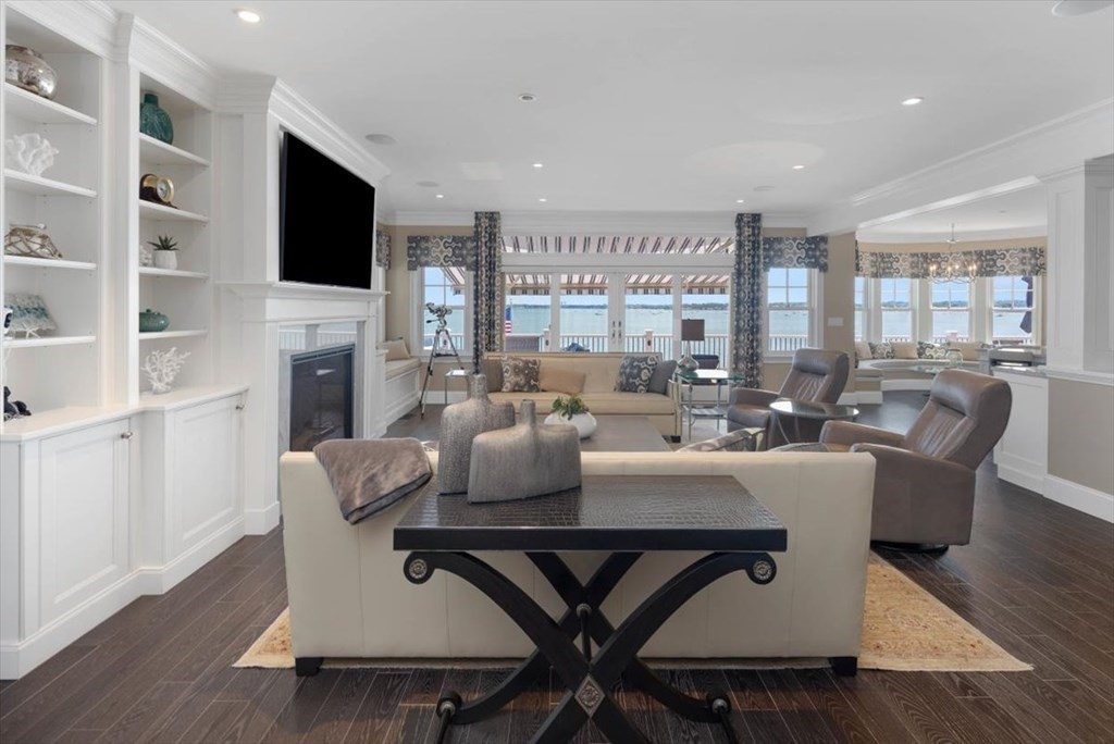 94 Crabtree Road Quincy, MA 02171 - Photo 8 of 42 Gallery Image 8