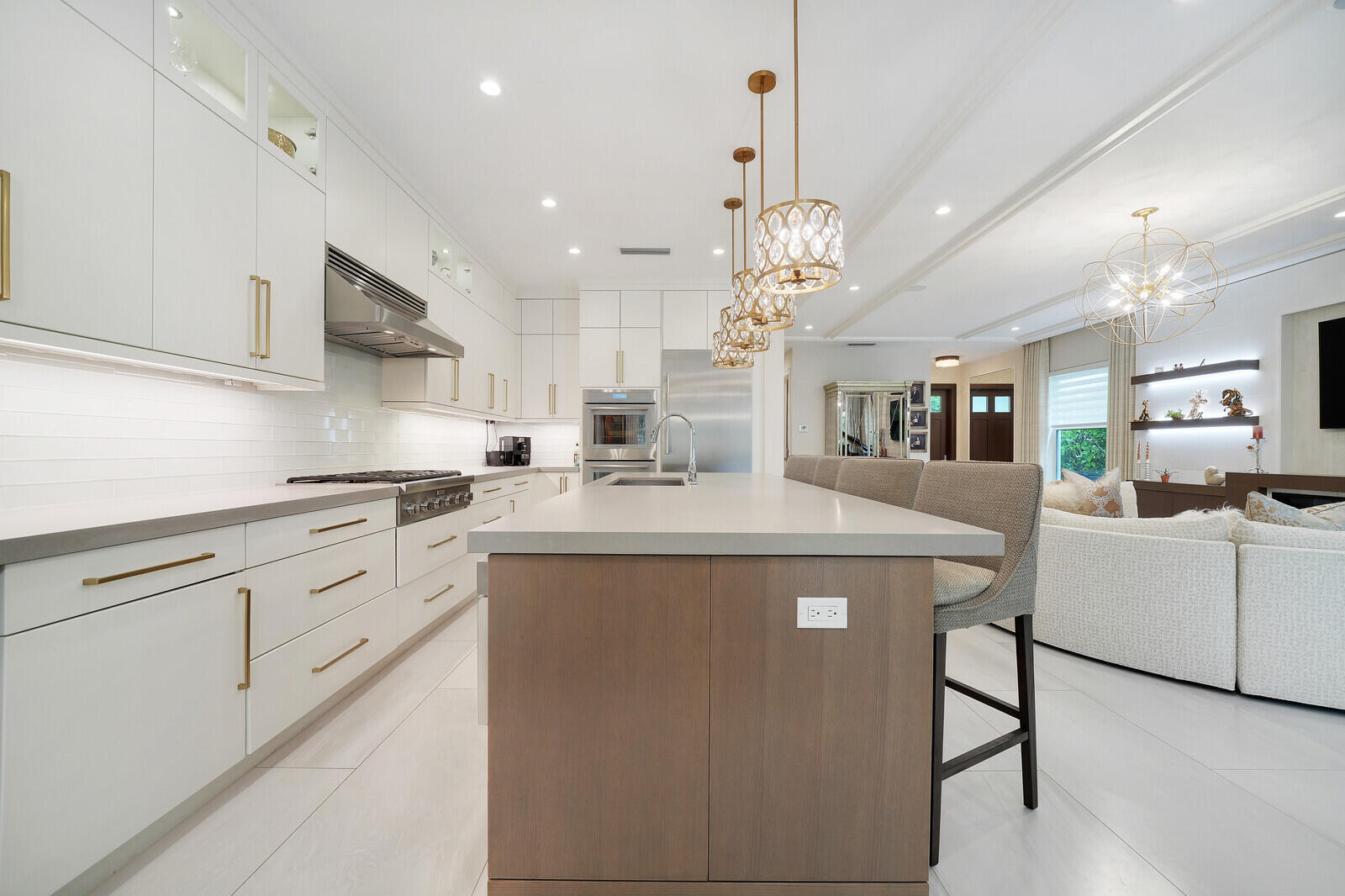 436 Northeast Wavecrest Way Boca Raton, FL 33432 - Photo 21 of 68 Kitchen