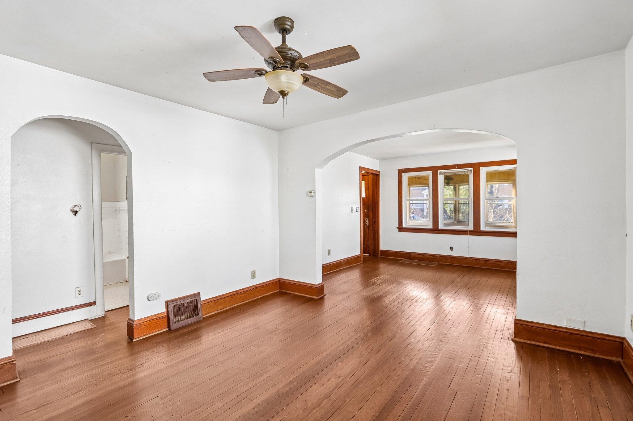 2129 East Johnson Street Madison, WI 53704 - Photo 14 of 42