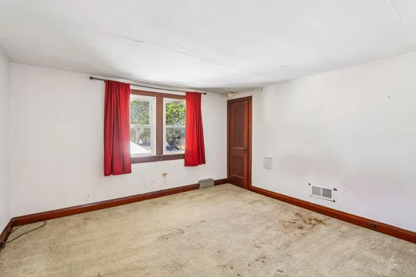 $285,000 | 2129 East Johnson Street, Madison, WI 53704