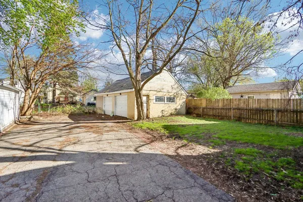 $285,000 | 2129 East Johnson Street, Madison, WI 53704