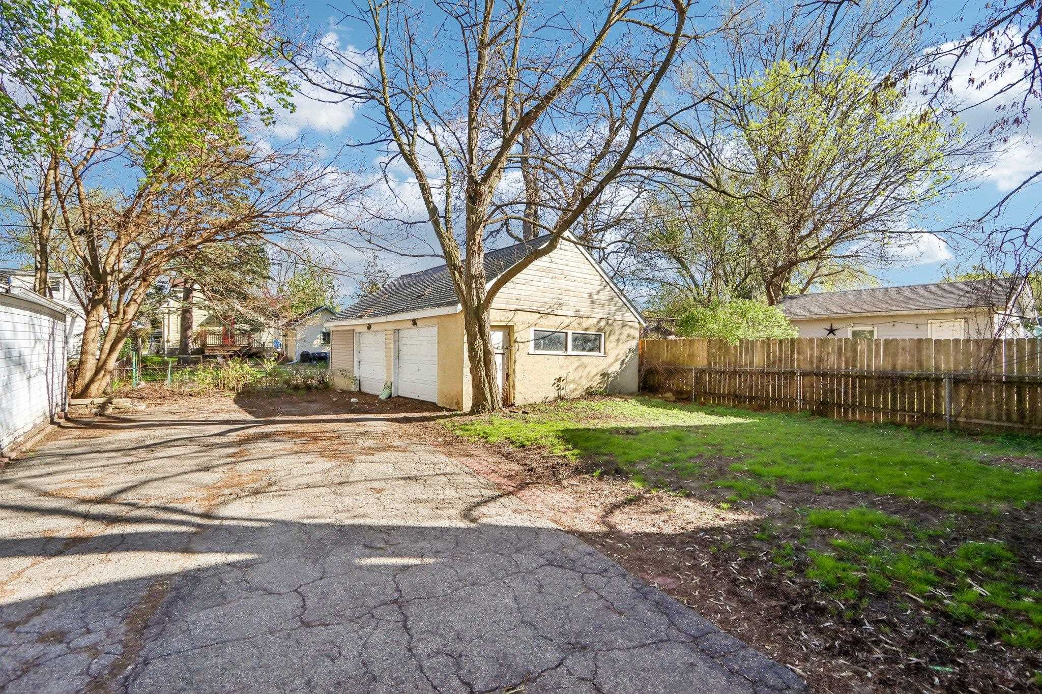 2129 East Johnson Street Madison, WI 53704 - Photo 40 of 42