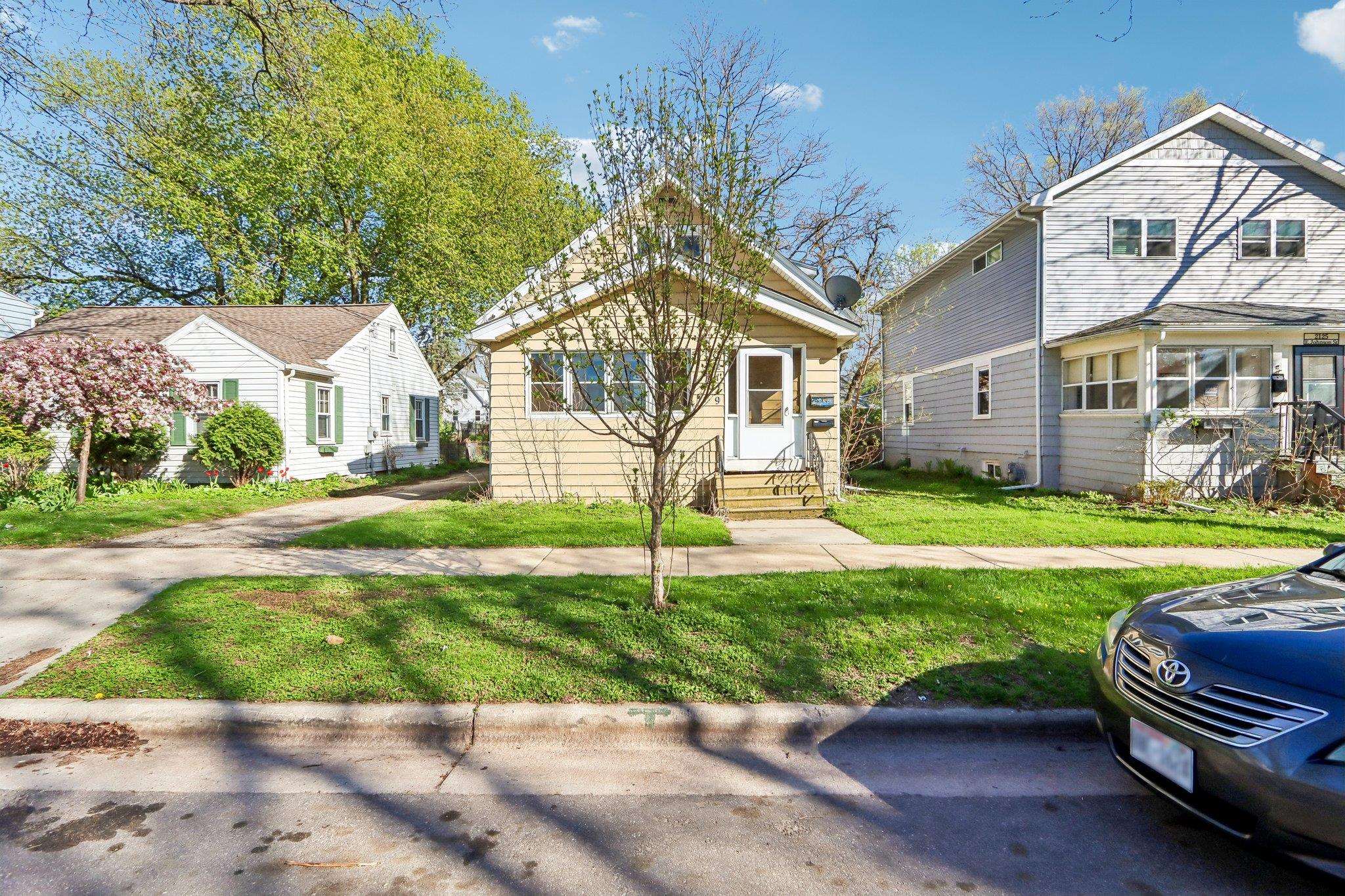 2129 East Johnson Street Madison, WI 53704 - Photo 4 of 42