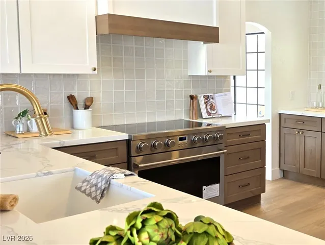 $999,900 | 5540 Bisset Avenue, Las Vegas, NV 89118