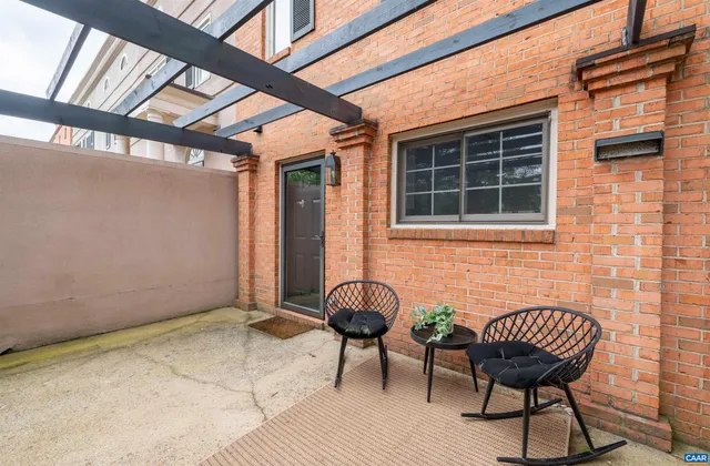 $360,000 | 1552 Garden Court, Charlottesville, VA 22901