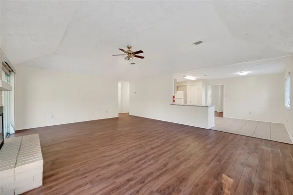 $1,875 | 15811 Pfeiffer Drive, Houston, TX 77082