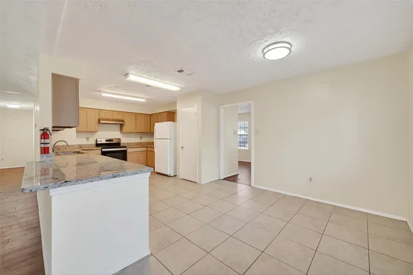 $1,875 | 15811 Pfeiffer Drive, Houston, TX 77082