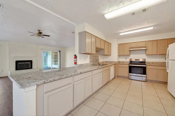 $1,875 | 15811 Pfeiffer Drive, Houston, TX 77082