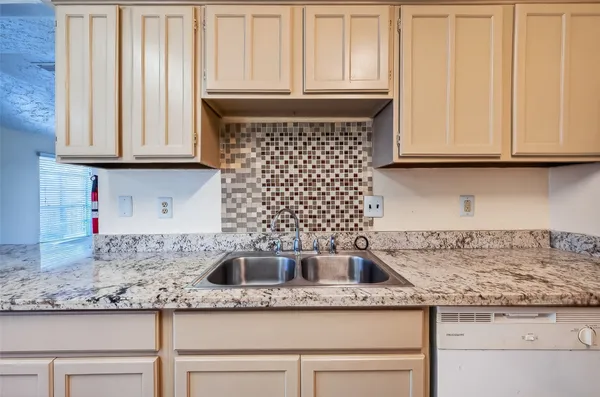 $1,875 | 15811 Pfeiffer Drive, Houston, TX 77082