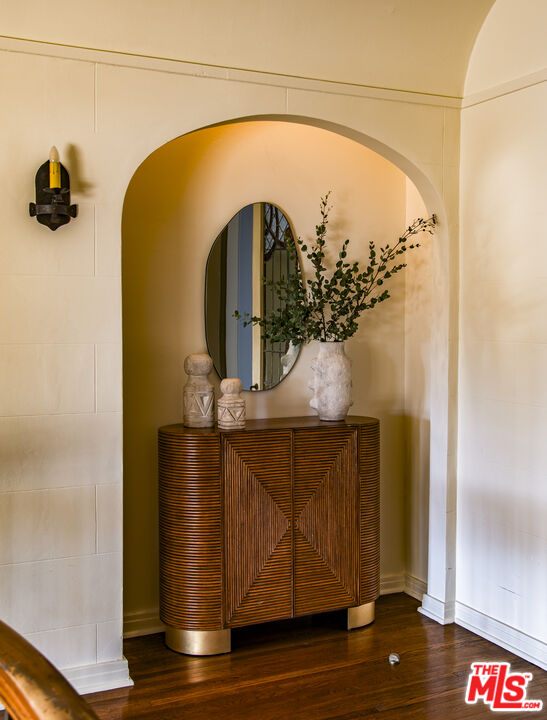 2250 North Berendo Street Los Angeles, CA 90027 - Photo 35 of 64