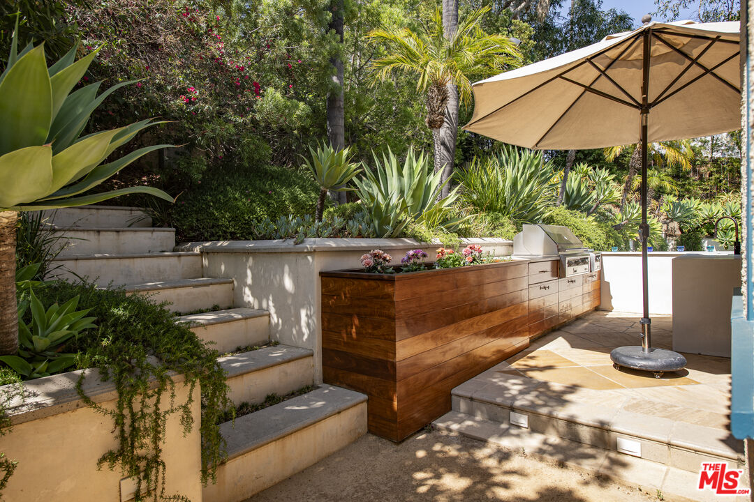 2250 North Berendo Street Los Angeles, CA 90027 - Photo 53 of 64