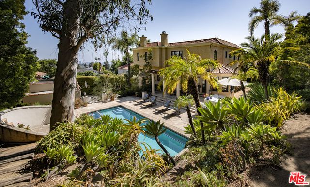 $5,272,000 | 2250 North Berendo Street, Los Angeles, CA 90027