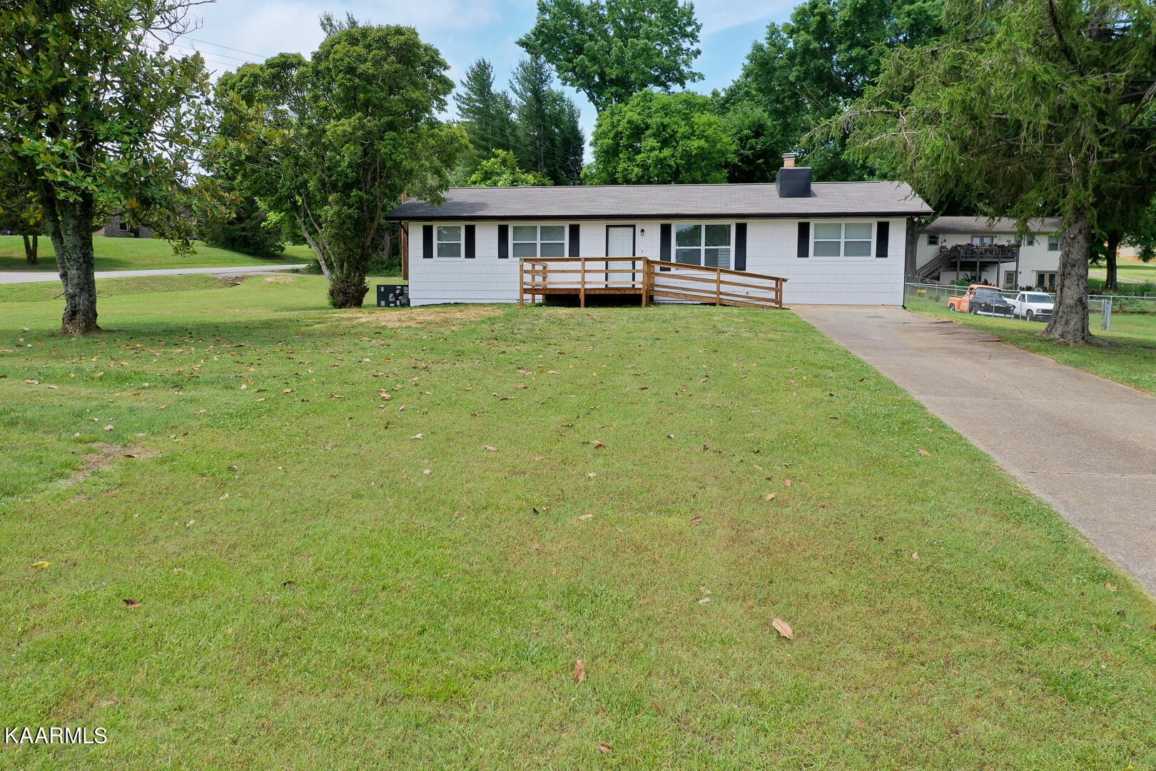 1746 Scott Road Louisville, TN 37777 - Photo 38 of 45 Gallery Image 38