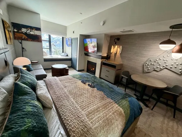 $535,000 | 50 Hillside Drive, Unit 717, Mammoth Lakes, CA 93546